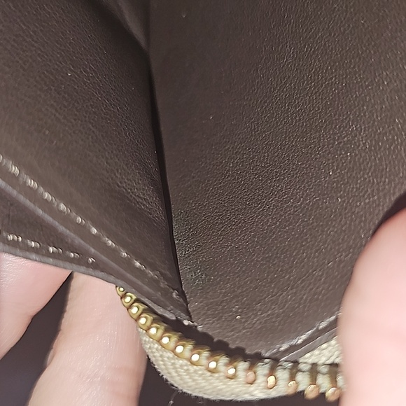 Louis Vuitton Comete Wallet Women's Veau Cachemire Leather Long Wallet - Picture 14 of 16